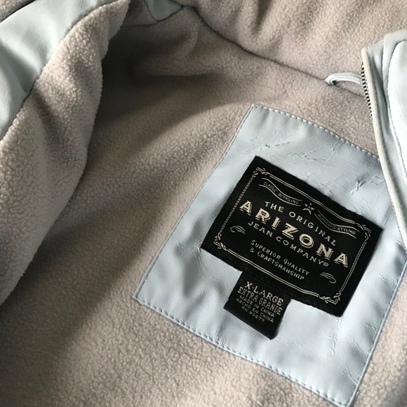 Winter jacket - Picture 2 of 5